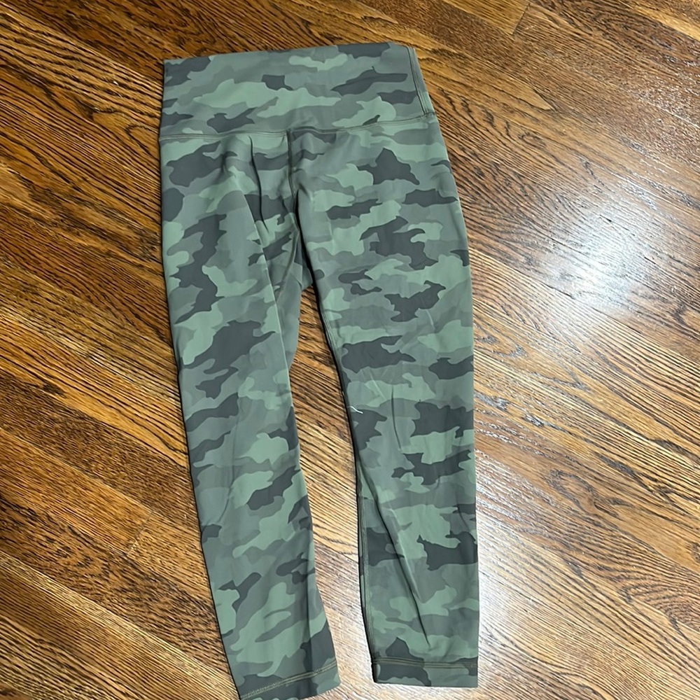 LULU LEMON CAMO LEGGINGS